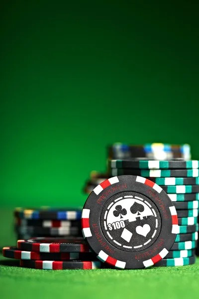 Payout odds display for different entry types